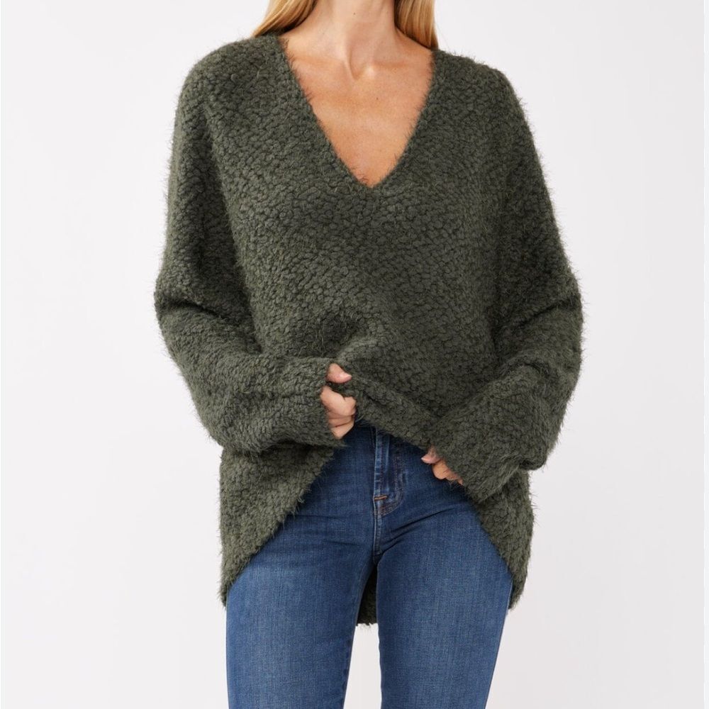 Lovestitch Cari Fuzzy Popcorn Texture V-Neck Pullover Sweater M/L